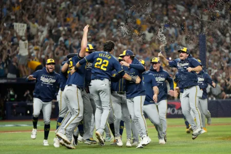 Brewers Beat The Rays 4-1 In Game 5 To Win The First World Series Title In Franchise History